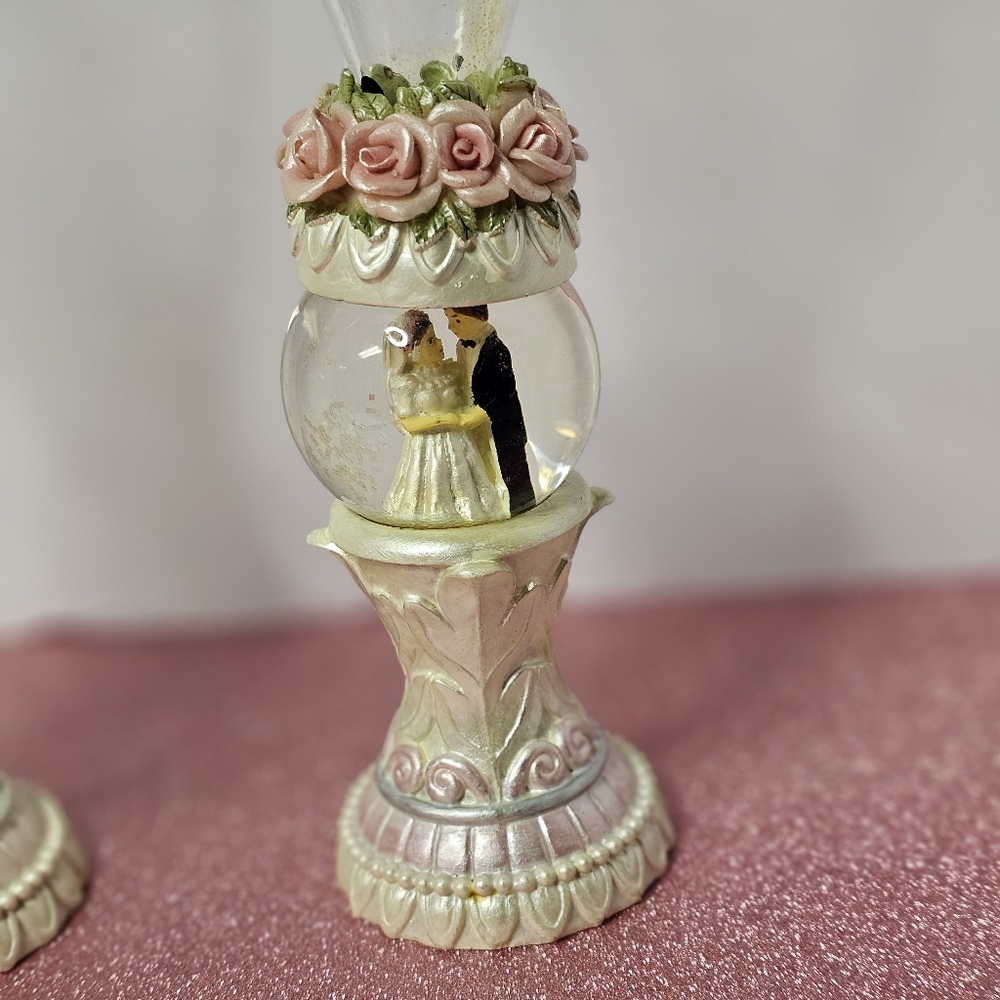 Vintage Bride and Groom Snow Globe Champagne Glasses.